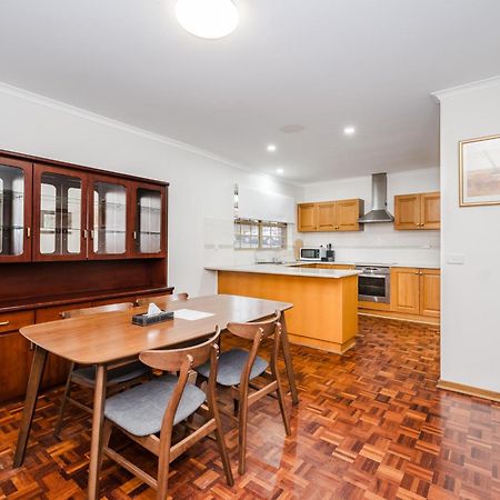 Yarra Valley Motel Лілідейл Екстер'єр фото